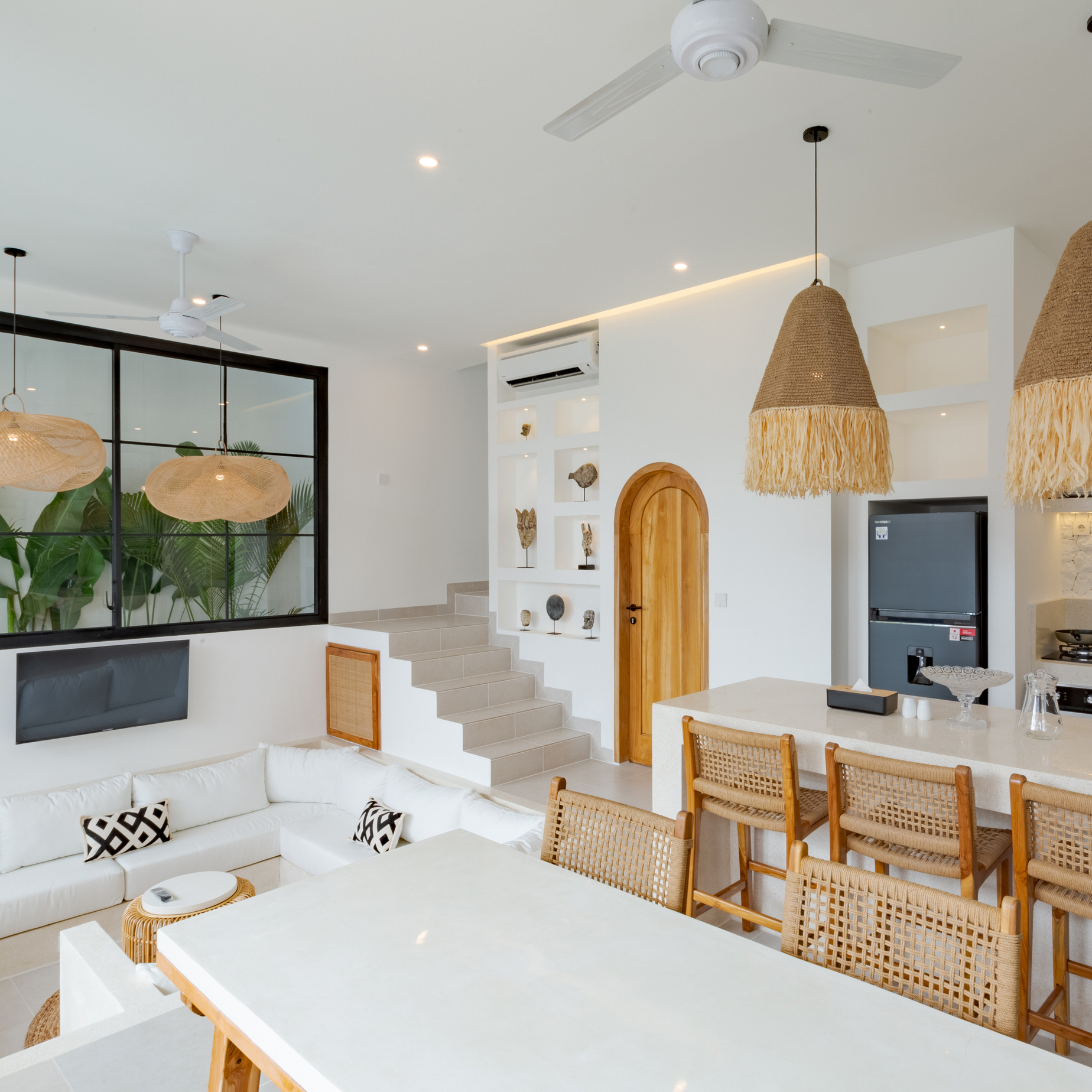 Open living & dining